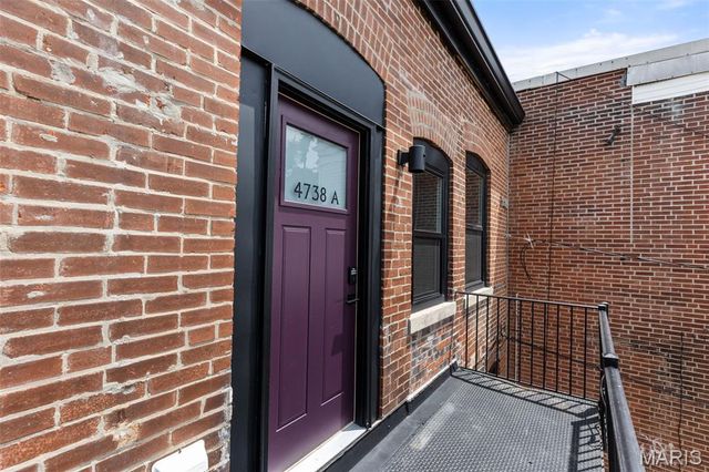 4738 McPherson Avenue 201, St Louis, MO 63108