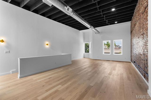 4738 McPherson Avenue 201, St Louis, MO 63108