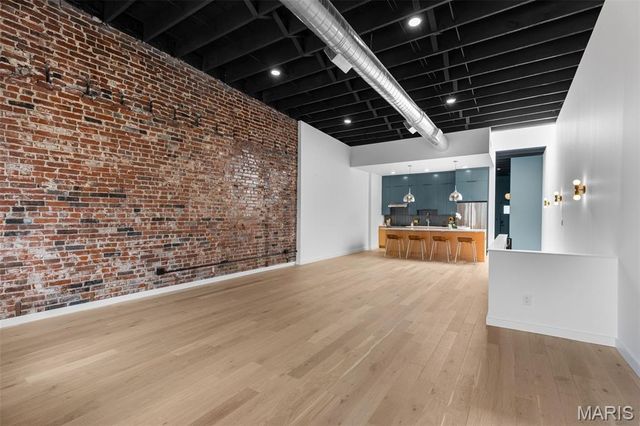 4738 McPherson Avenue 201, St Louis, MO 63108