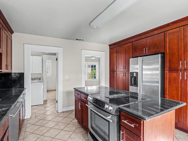 773 Park Court, Santa Clara, CA 95050