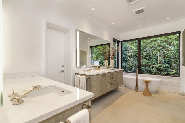 244 Nightingale Trail, Palm Beach, FL 33480