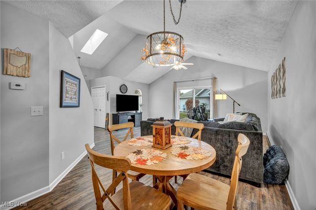 325 Westberry Circle 325, Tallmadge, OH 44278