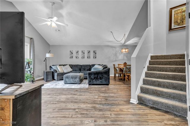 325 Westberry Circle 325, Tallmadge, OH 44278