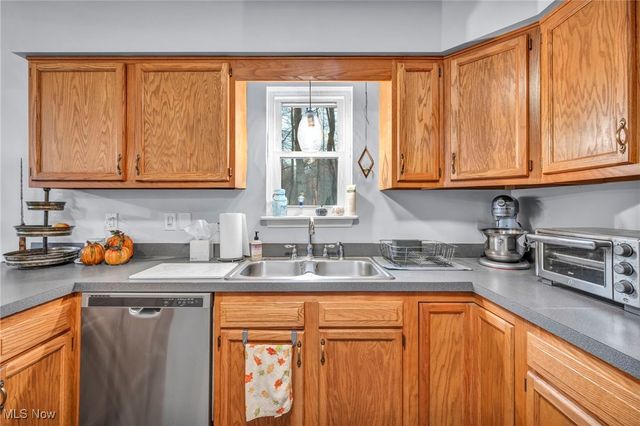 325 Westberry Circle 325, Tallmadge, OH 44278