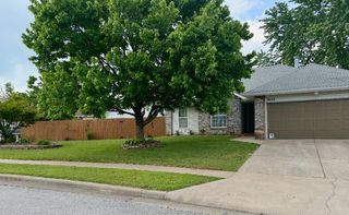 3943 West Kay Pointe Boulevard, Springfield, MO 65802