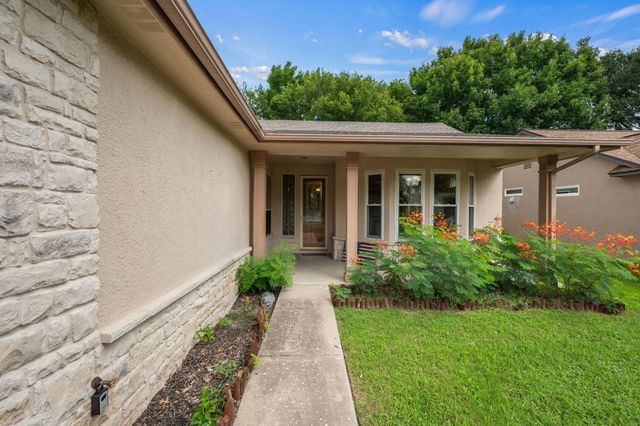 118 Bass ST, Georgetown, TX 78633