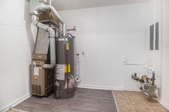 2886 Appleridge Street, Ypsilanti Twp, MI 48198