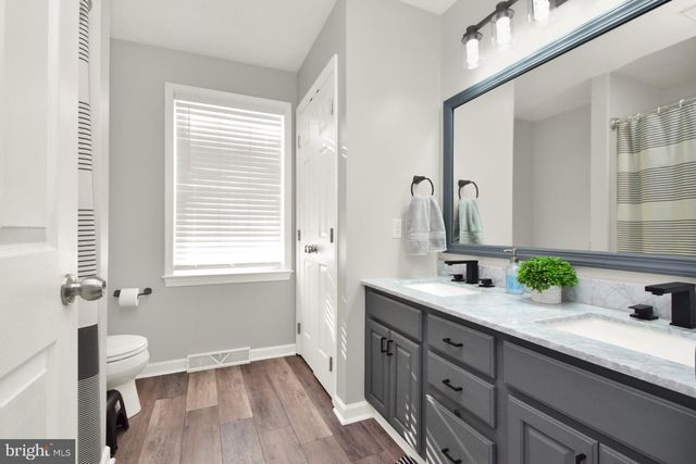 204 JADE DRIVE, Chambersburg, PA 17202
