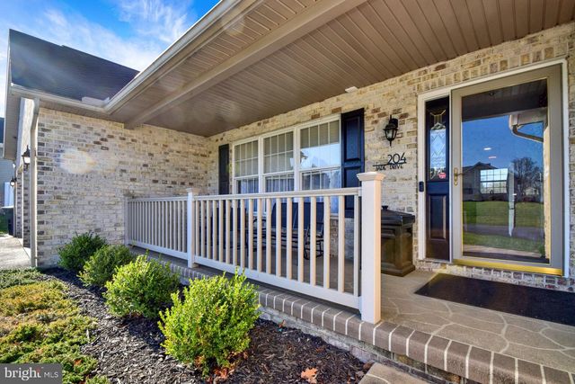 204 JADE DRIVE, Chambersburg, PA 17202