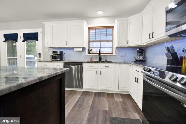 204 JADE DRIVE, Chambersburg, PA 17202