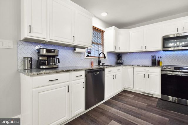 204 JADE DRIVE, Chambersburg, PA 17202