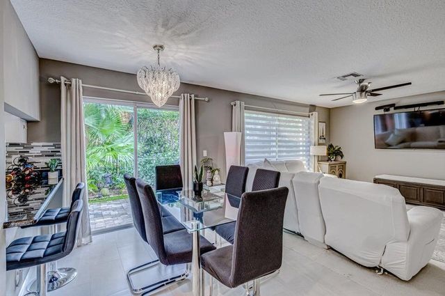 18174 SE Fairview Circle, Tequesta, FL 33469