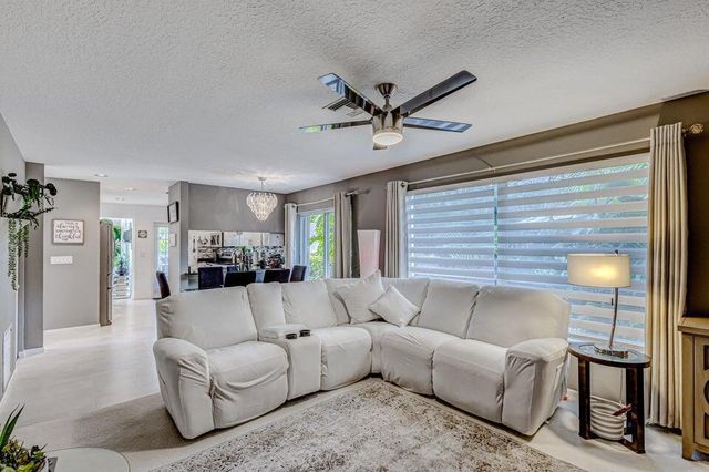 18174 SE Fairview Circle, Tequesta, FL 33469