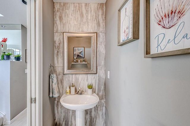 18174 SE Fairview Circle, Tequesta, FL 33469