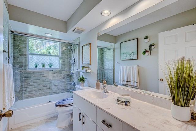 18174 SE Fairview Circle, Tequesta, FL 33469