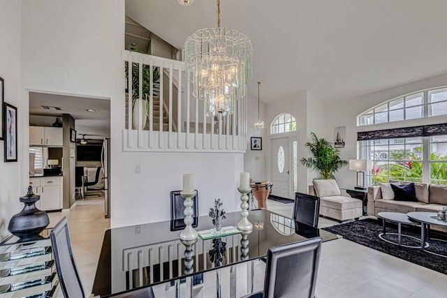 18174 SE Fairview Circle, Tequesta, FL 33469