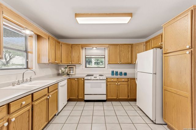 211 Krebs, Canyon Lake, TX 78133