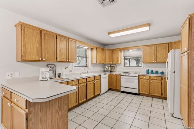 211 Krebs, Canyon Lake, TX 78133