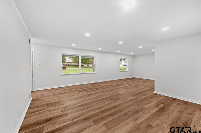 512 E Lane St, Quitman, TX 75783