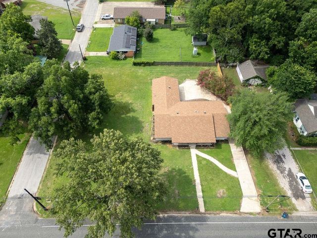 512 E Lane St, Quitman, TX 75783