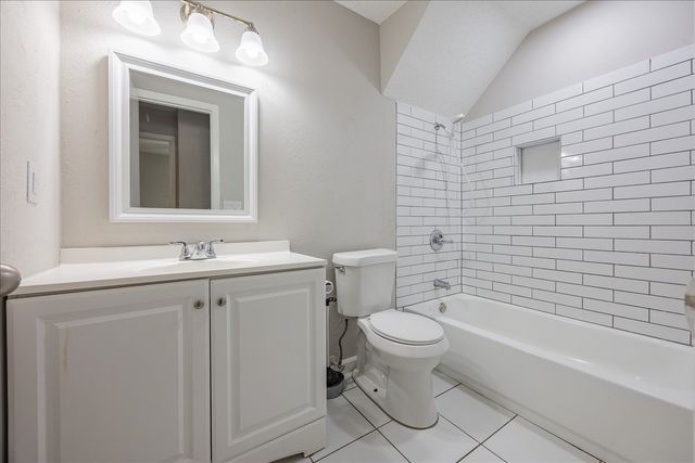 532 Kent Drive, Lewisville, TX 75067