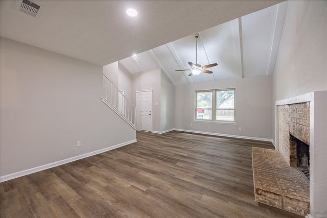 532 Kent Drive, Lewisville, TX 75067