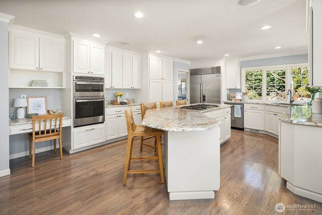 23308 SE 47th Way, Sammamish, WA 98075