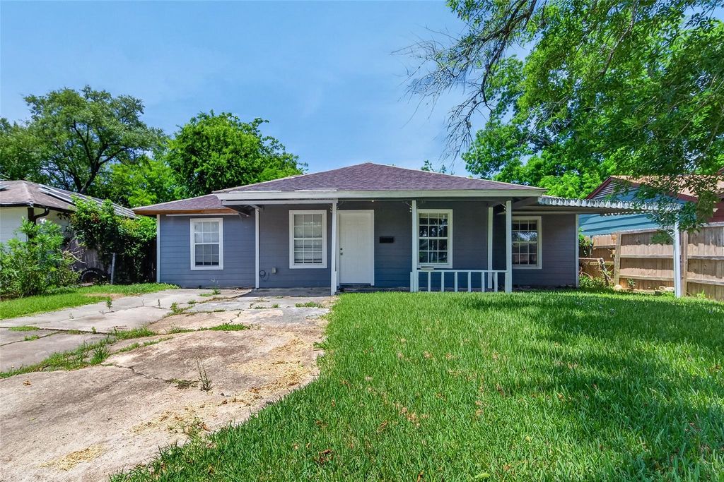 3031 Groton Drive, Houston, TX 77051
