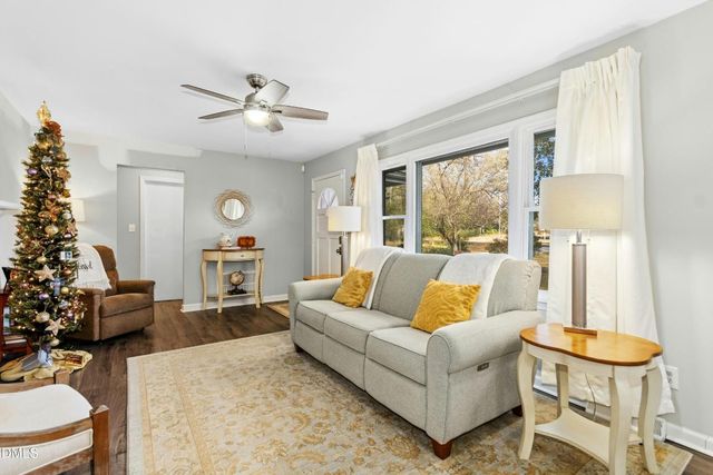 152 E Cedar Avenue, Wake Forest, NC 27587