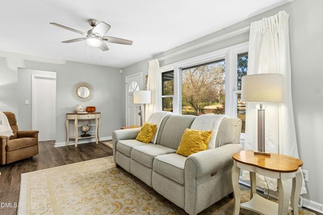 152 E Cedar Avenue, Wake Forest, NC 27587