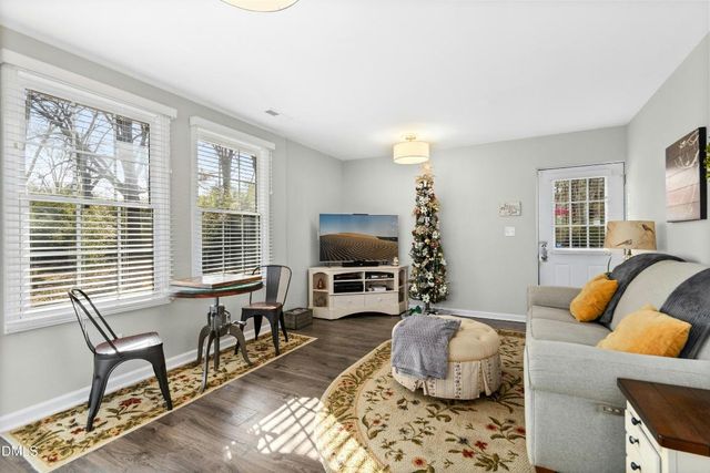 152 E Cedar Avenue, Wake Forest, NC 27587