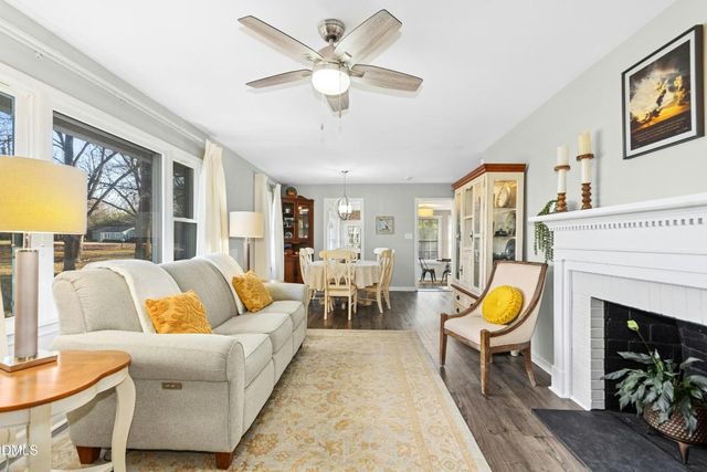 152 E Cedar Avenue, Wake Forest, NC 27587