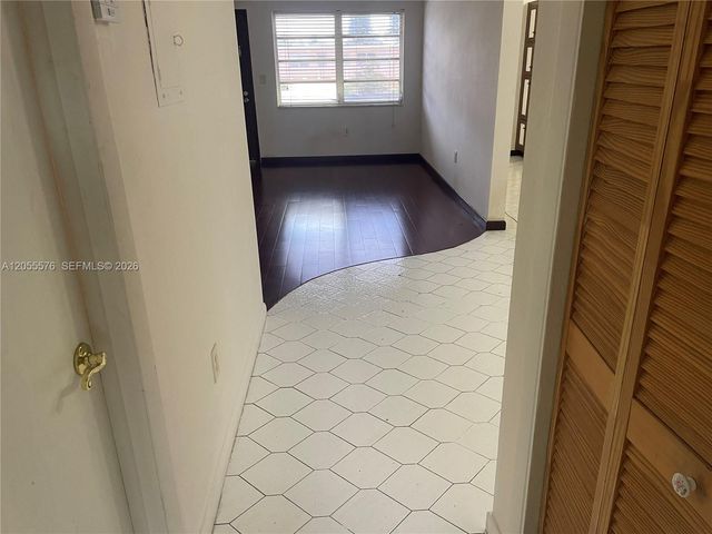 130 NE 202nd Ter S31, Miami Gardens, FL 33179