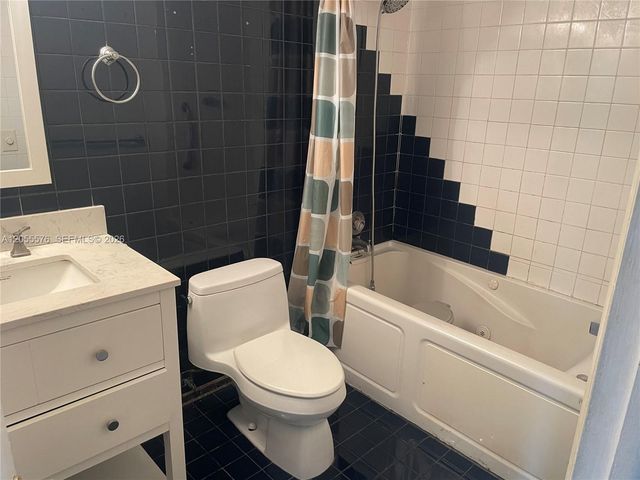 130 NE 202nd Ter S31, Miami Gardens, FL 33179