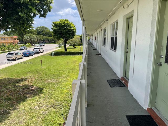 130 NE 202nd Ter S31, Miami Gardens, FL 33179