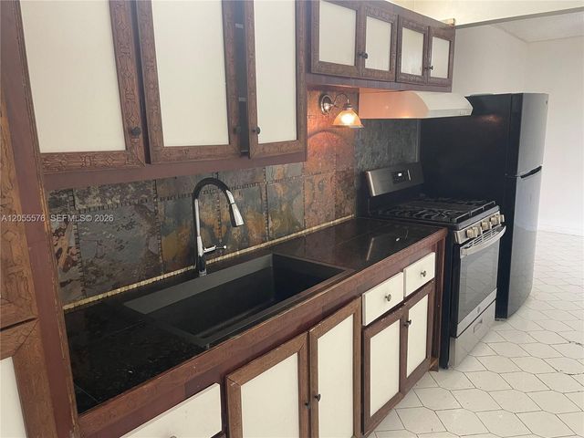 130 NE 202nd Ter S31, Miami Gardens, FL 33179