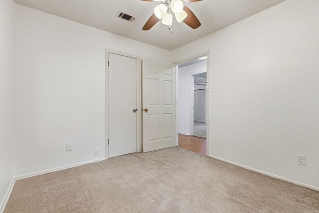 12621 Valleywood Dr, Little Rock, AR 72211