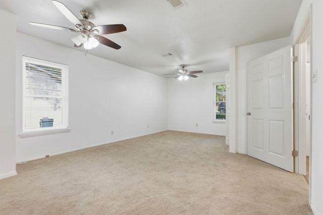 12621 Valleywood Dr, Little Rock, AR 72211