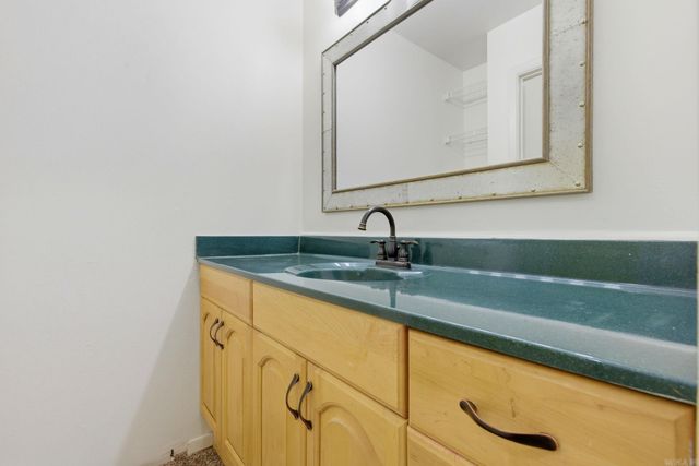 12621 Valleywood Dr, Little Rock, AR 72211