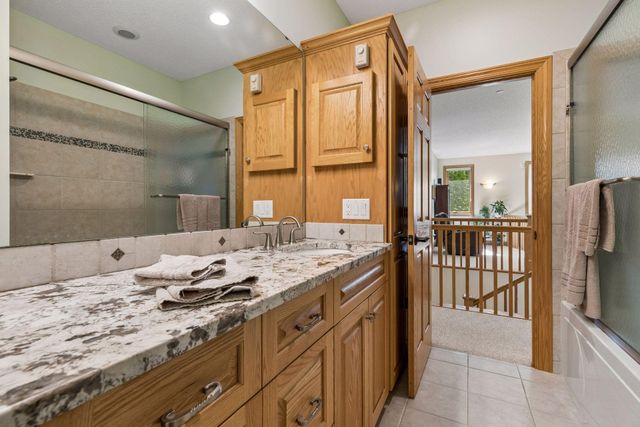 4854 Linden Trail N, Lake Elmo, MN 55042
