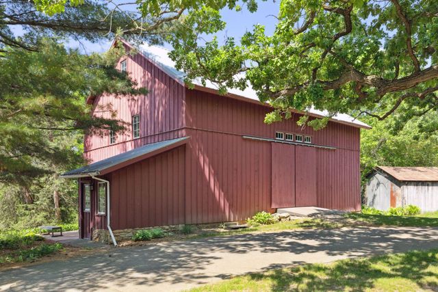 4854 Linden Trail N, Lake Elmo, MN 55042