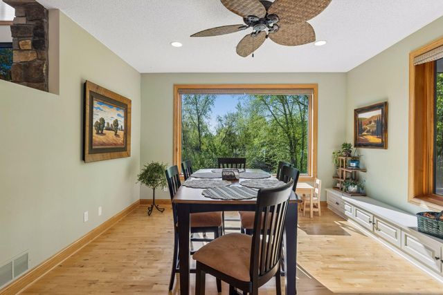 4854 Linden Trail N, Lake Elmo, MN 55042