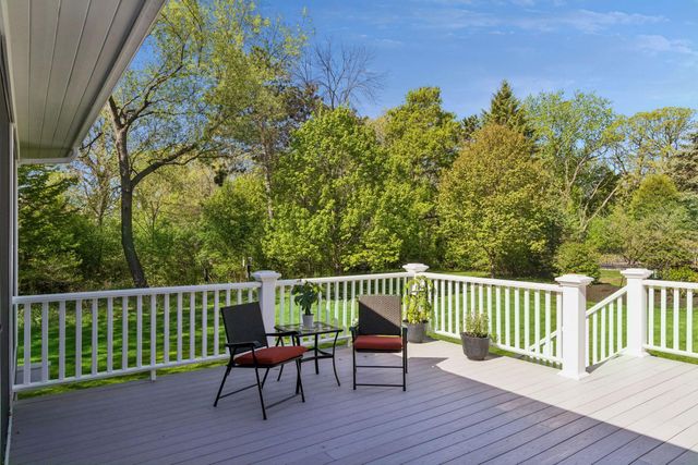 4854 Linden Trail N, Lake Elmo, MN 55042