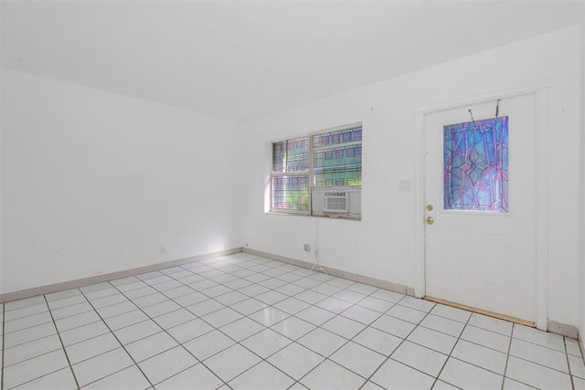 302 SW 15th Street, Dania Beach, FL 33004