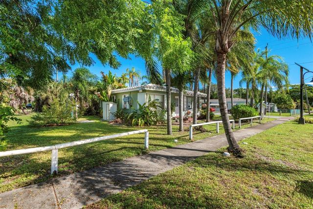 302 SW 15th Street, Dania Beach, FL 33004