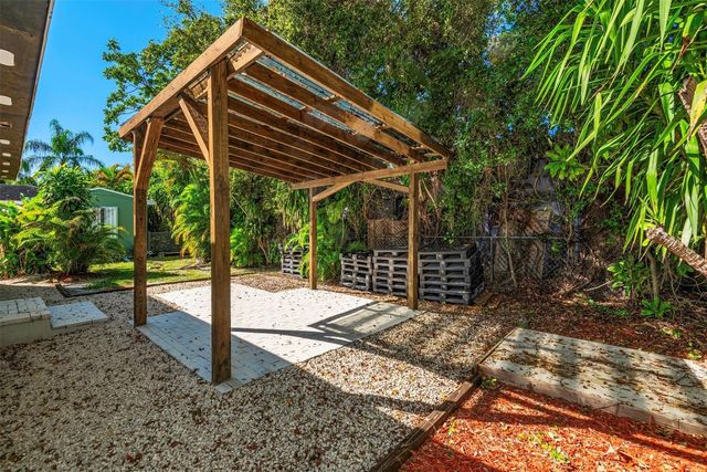 302 SW 15th Street, Dania Beach, FL 33004