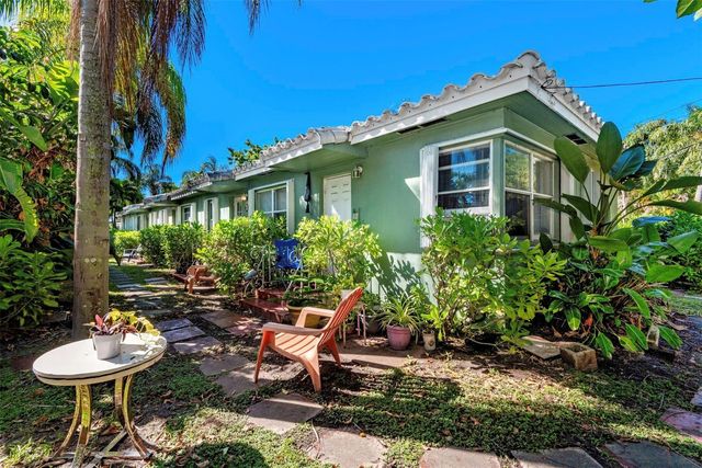 302 SW 15th Street, Dania Beach, FL 33004