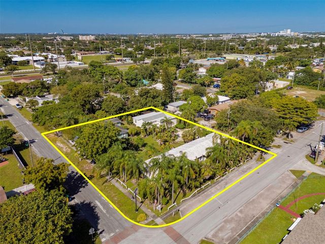 302 SW 15th Street, Dania Beach, FL 33004