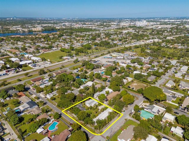 302 SW 15th Street, Dania Beach, FL 33004