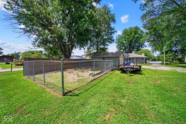 1519 E Springhill Drive, Terre Haute, IN 47802